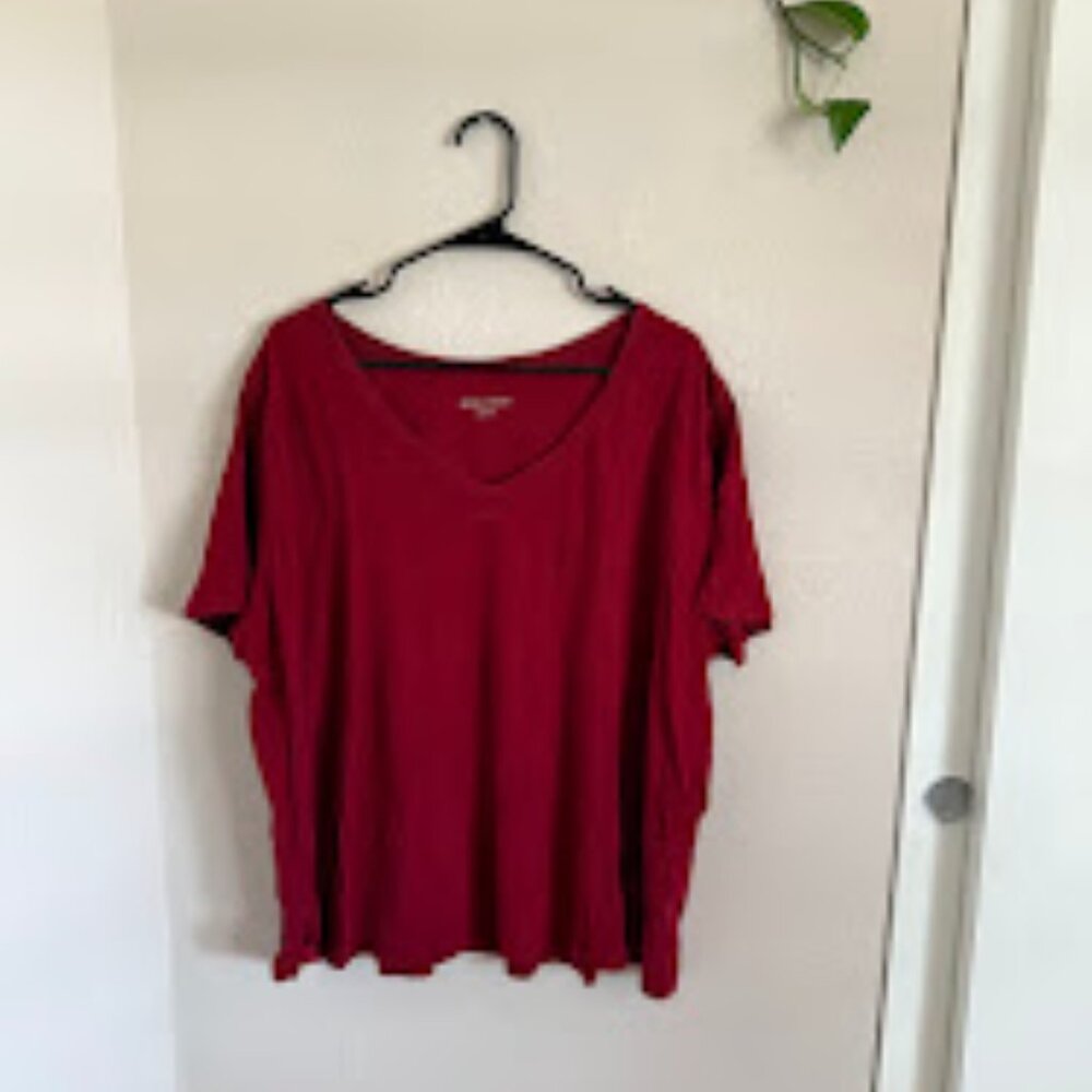Ava & Viv Burgundy/Red Top – Size 3X (Good Condition)